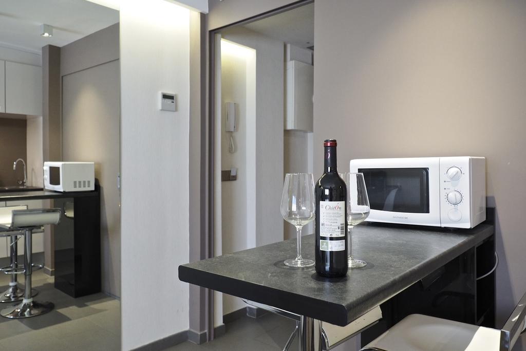 Barcelona Fifteen Central Aparthotel Ngoại thất bức ảnh