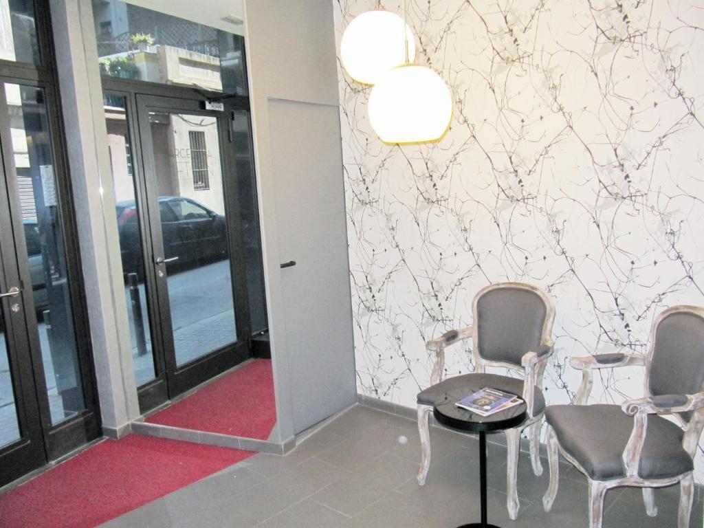 Barcelona Fifteen Central Aparthotel Ngoại thất bức ảnh