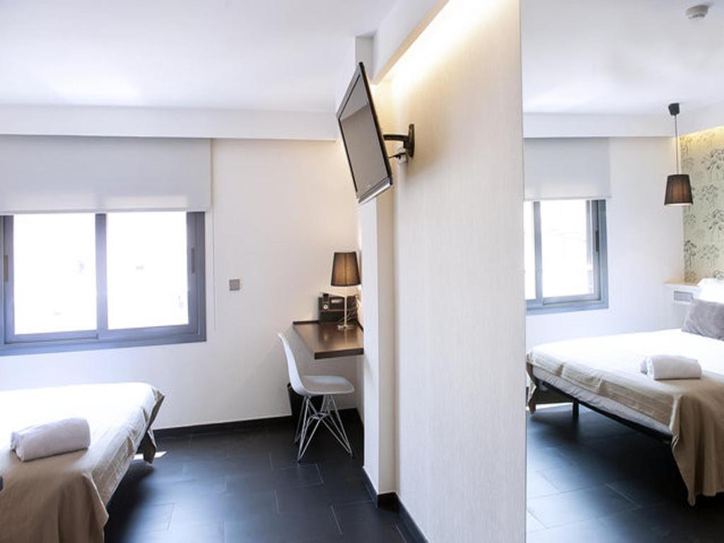 Barcelona Fifteen Central Aparthotel Phòng bức ảnh