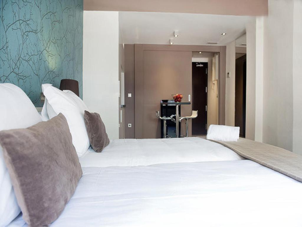 Barcelona Fifteen Central Aparthotel Phòng bức ảnh