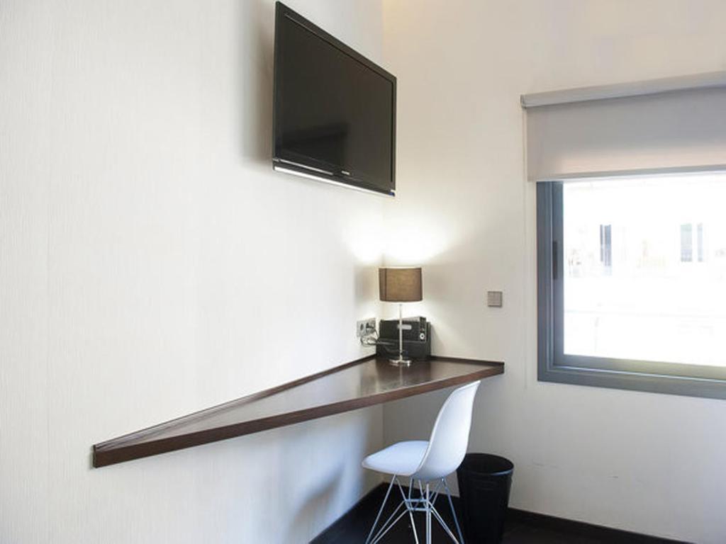 Barcelona Fifteen Central Aparthotel Phòng bức ảnh