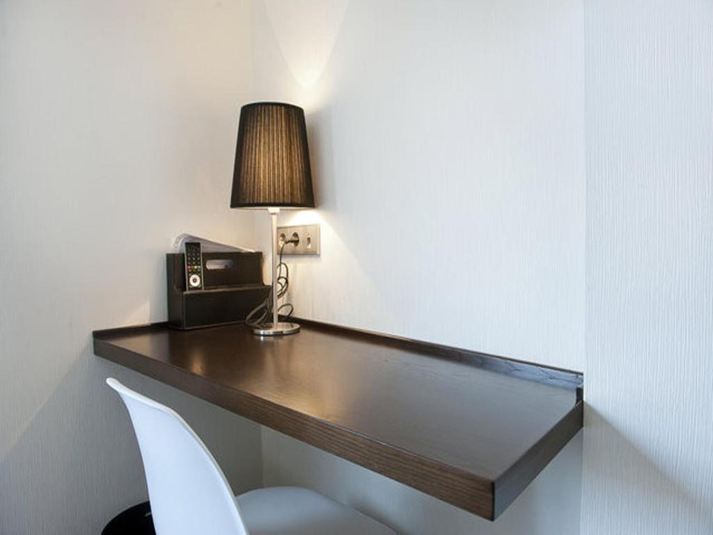 Barcelona Fifteen Central Aparthotel Phòng bức ảnh